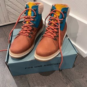 TOMS women’s Mesa waterproof ankle boots